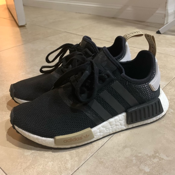 adidas nmd r1 black tan